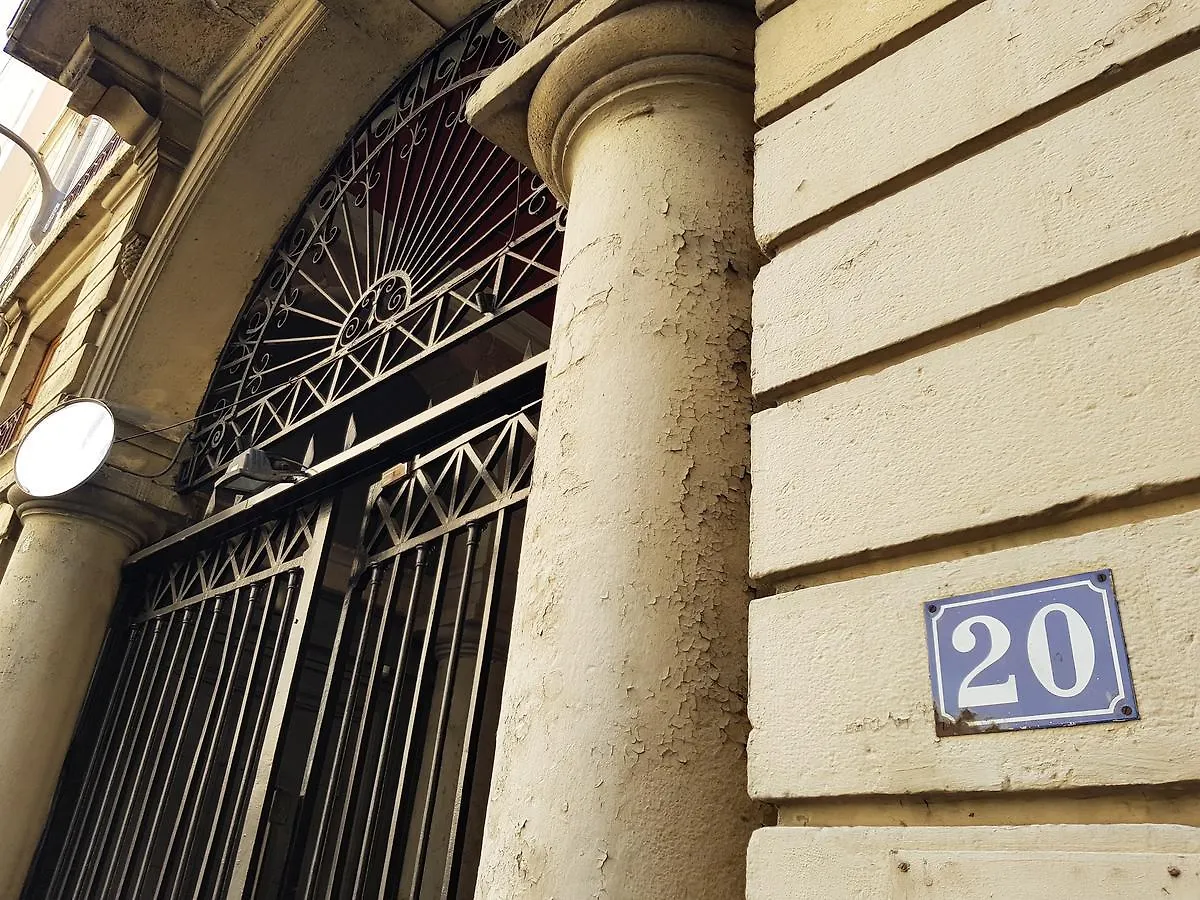 Loge De L'Opera Bed and Breakfast Lyon 2*,  Frankrike